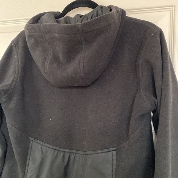 Women’s Black Columbia Sportswear Lightweight Jacket - Picture 5 of 5